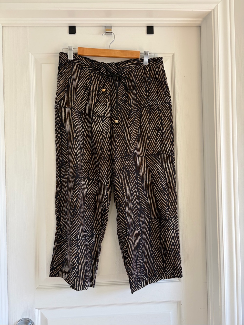 Ralph Lauren Black and Cream Abstract Stripe Wide-Leg Pants
